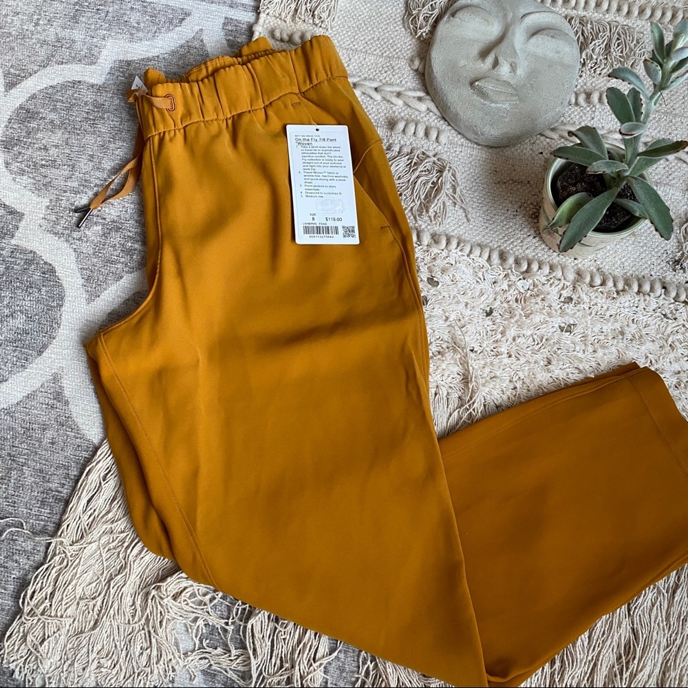 Lululemon Mustard On The Fly Pant NWT